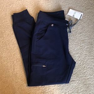Small Navy Figs Jogger Scrubs